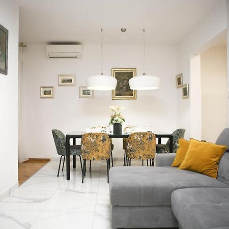 New & Luxury Apartment Tony スプリト エクステリア 写真