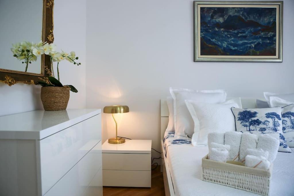 New & Luxury Apartment Tony スプリト エクステリア 写真